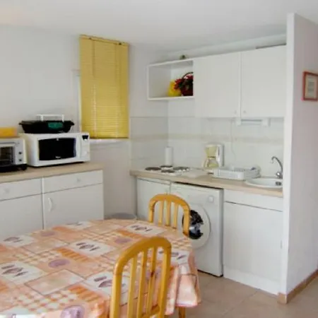 6 Pers, 2 Chambres, Piscine Et Parking Proche Mer - Ref, Ami15 * Agde